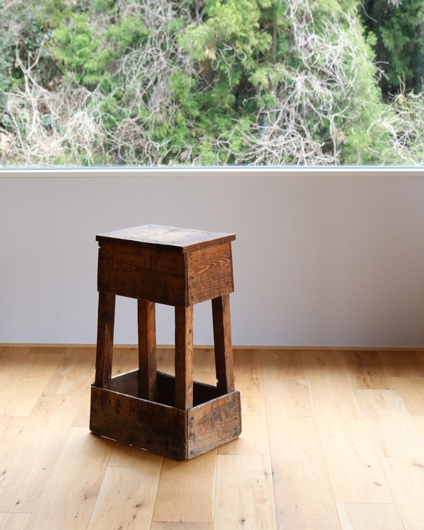 Square Stand C�å�������������� C