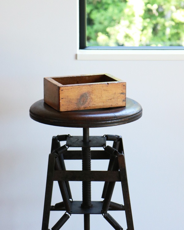 c.1950s Primitive Industrial Wood Box��1950ǯ�庢�Υץ�ߥƥ��֤ʥ�������ȥꥢ����Ȣ