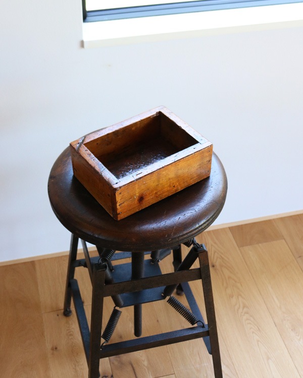 c.1950s Primitive Industrial Wood Box��1950ǯ�庢�Υץ�ߥƥ��֤ʥ�������ȥꥢ����Ȣ