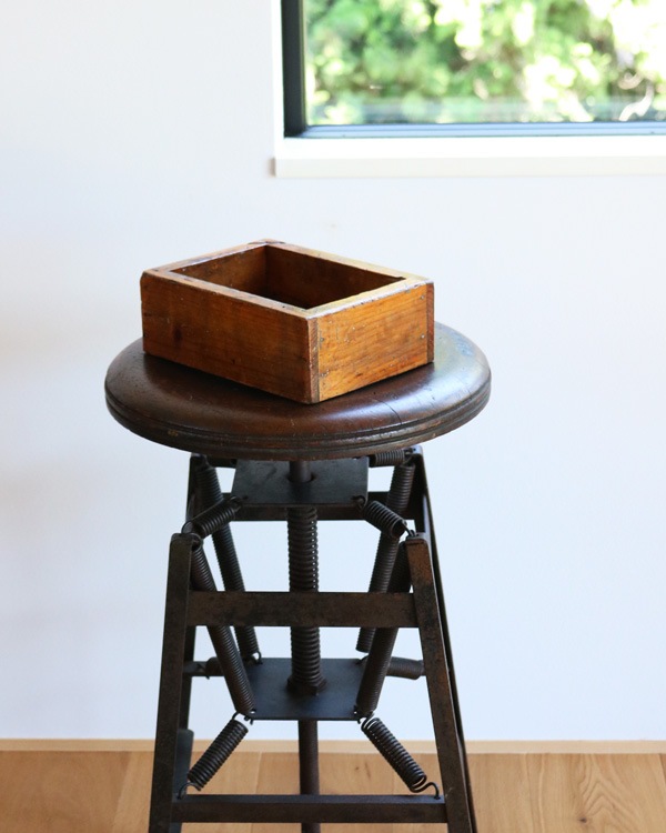 c.1950s Primitive Industrial Wood Box��1950ǯ�庢�Υץ�ߥƥ��֤ʥ�������ȥꥢ����Ȣ
