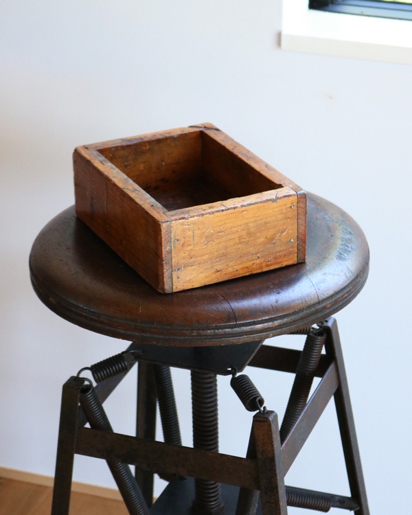 c.1950s Primitive Industrial Wood Box��1950ǯ�庢�Υץ�ߥƥ��֤ʥ�������ȥꥢ����Ȣ