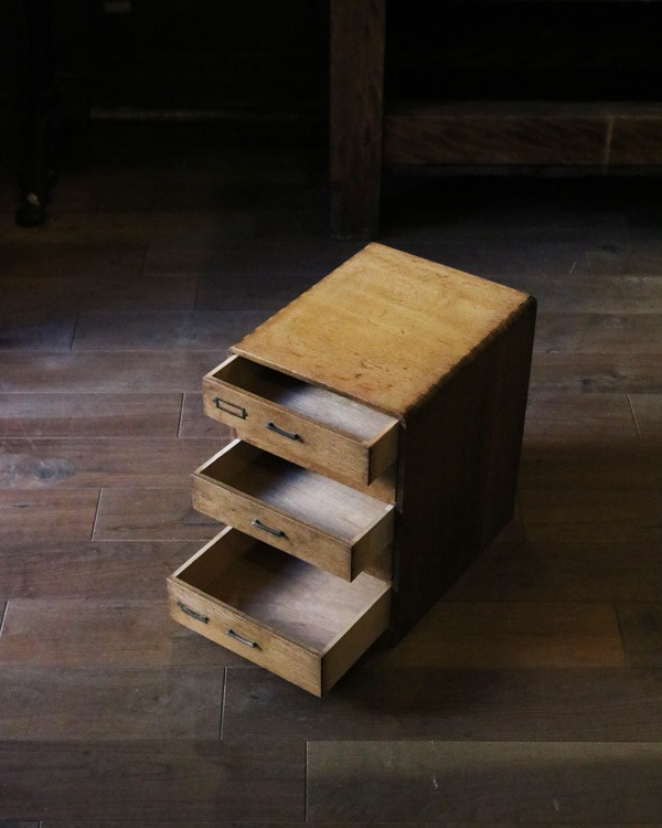 Wooden Drawer H�������������Ф� H