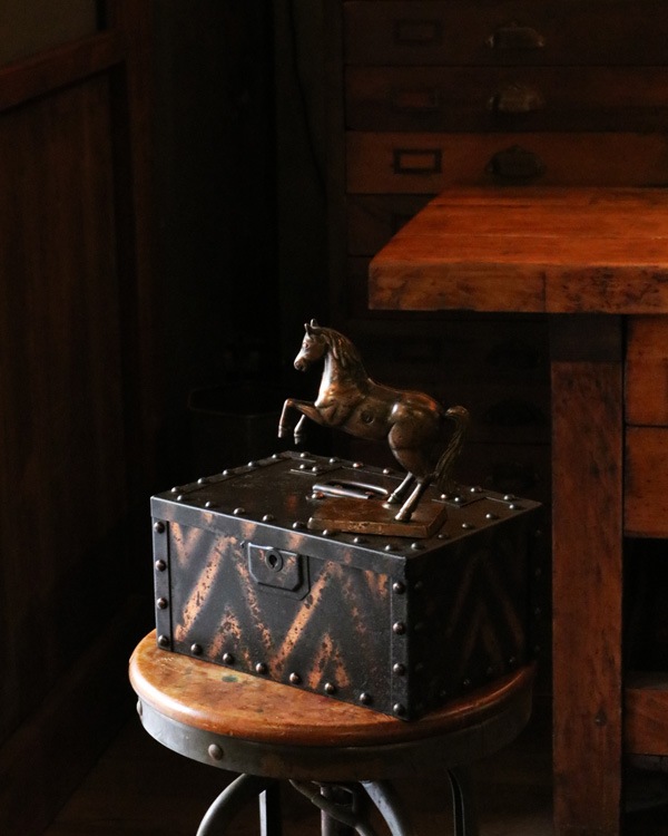 Horse Coin Bank�åۡ��� ������Х�