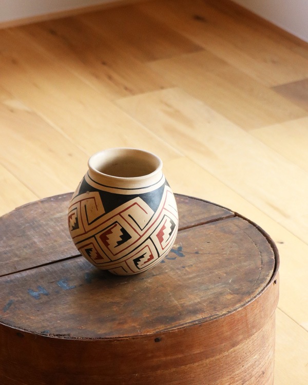 Decorative Southwestern Hand-Painted Pottery�åǥ���ƥ��� ���������������� �ݥ��꡼�ʥϥ�ɥڥ���ȡ�