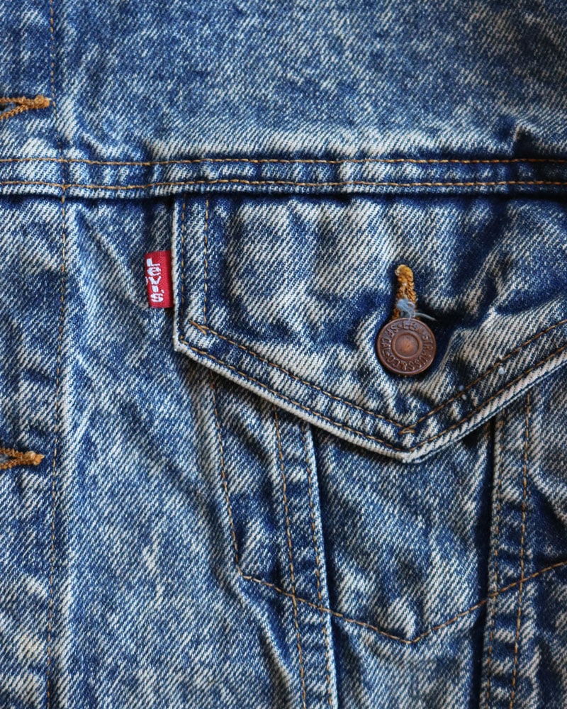 Vintage 90s Acid Wash LEVI'S 70507 Denim Jacket (L)