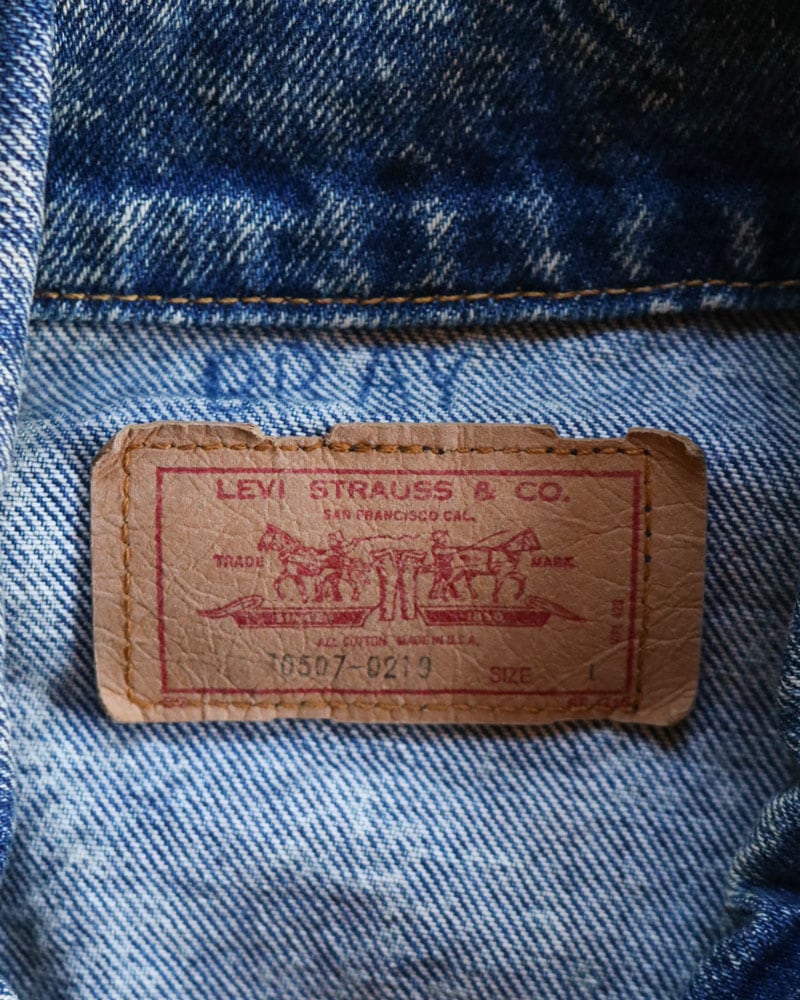 Vintage 90s Acid Wash LEVI'S 70507 Denim Jacket (L)