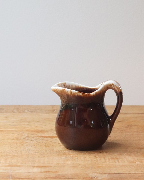 Brown Drip Creamer A�å֥饦��ɥ�åץ��꡼�ޡ� A