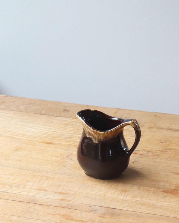 Brown Drip Creamer B�å֥饦��ɥ�åץ��꡼�ޡ� B