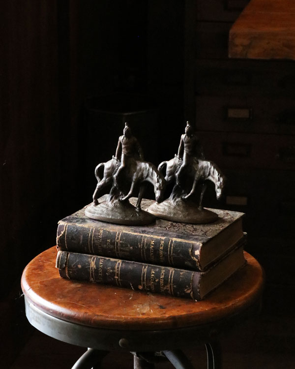 Horse Bookend Pair B�åۡ����֥å�����ɥڥ� B