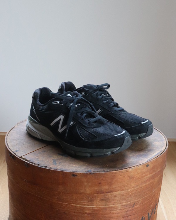 Y2K Black NEW BALANCE 990V4 (U.S.8.5)