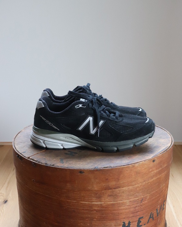 Y2K Black NEW BALANCE 990V4 (U.S.8.5)