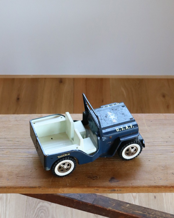 USA製 ビンテージブリキ Tonka トンカ Jeep 車 おもちゃ オールド USA製 ビンテージブリキ Tonka トンカ Jeep 車 おもちゃ オールド