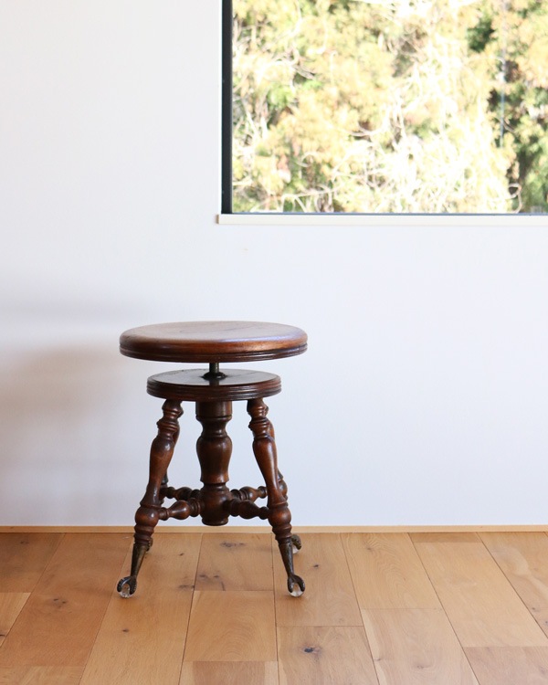 Adjustable Piano Stool with Claw & Glass Ball Feet�å����������饹�ܡ���ӻ��� ���߼��ԥ��Υ��ġ���