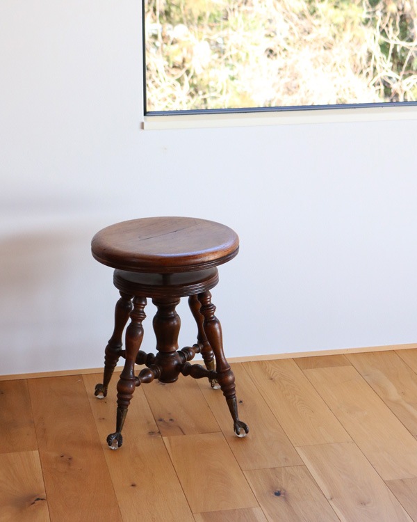 Adjustable Piano Stool with Claw & Glass Ball Feet�å����������饹�ܡ���ӻ��� ���߼��ԥ��Υ��ġ���