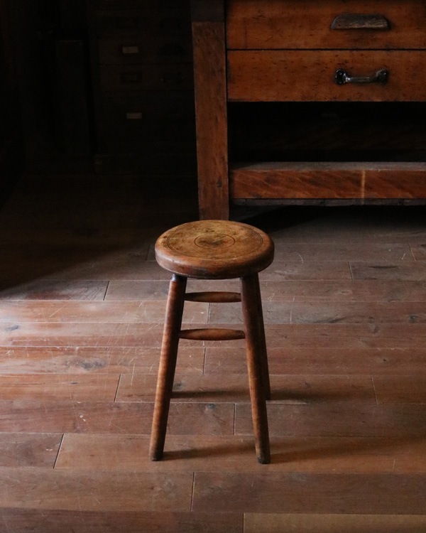 Wooden Round Stool RS-60�������饦��ɥ��ġ��� RS-60