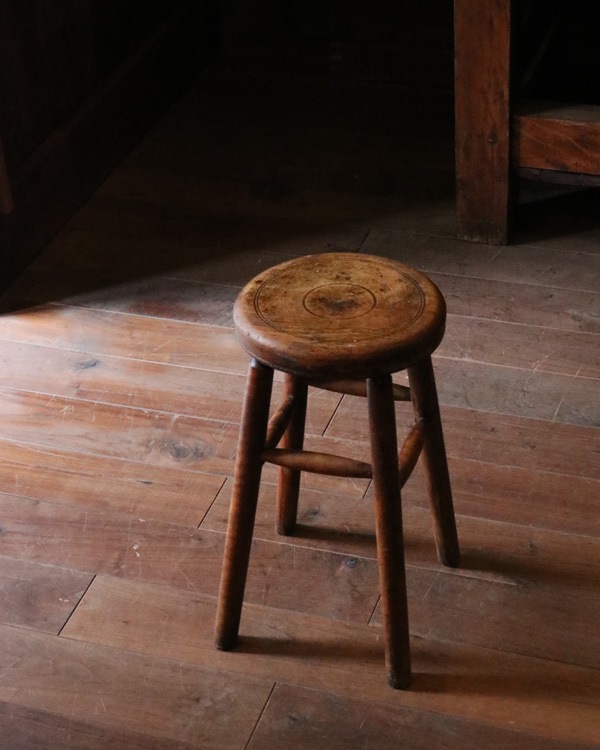 Wooden Round Stool RS-60�������饦��ɥ��ġ��� RS-60