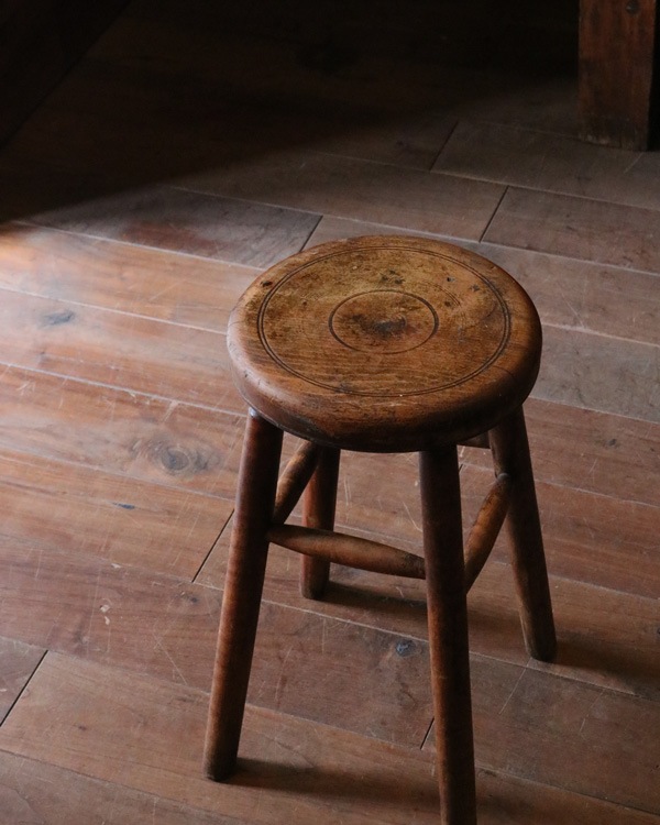 Wooden Round Stool RS-60�������饦��ɥ��ġ��� RS-60