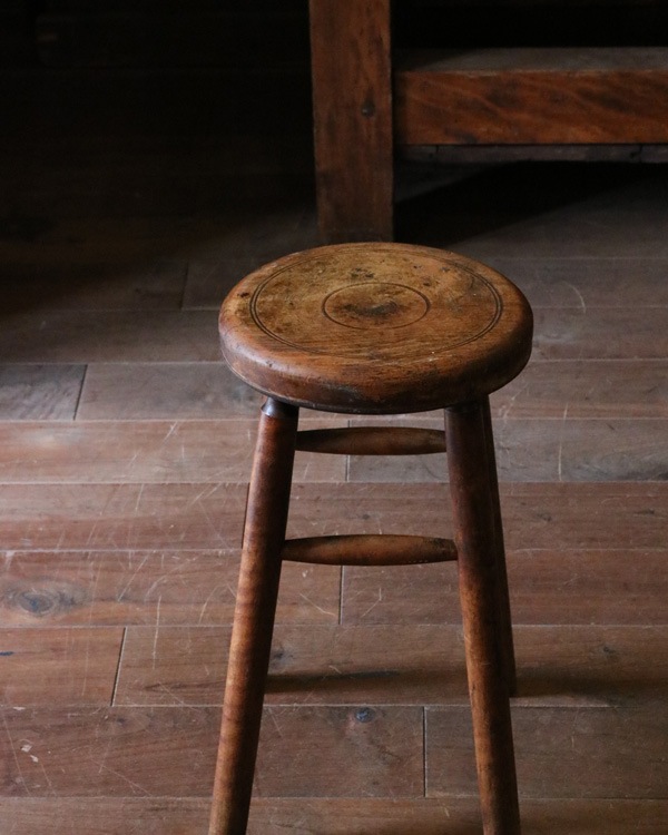 Wooden Round Stool RS-60�������饦��ɥ��ġ��� RS-60