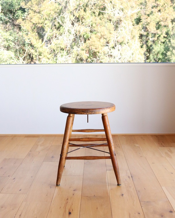 Wooden Work Stool ������������ġ���