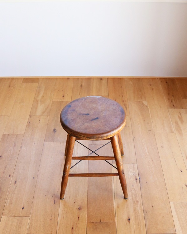 Wooden Work Stool ������������ġ���
