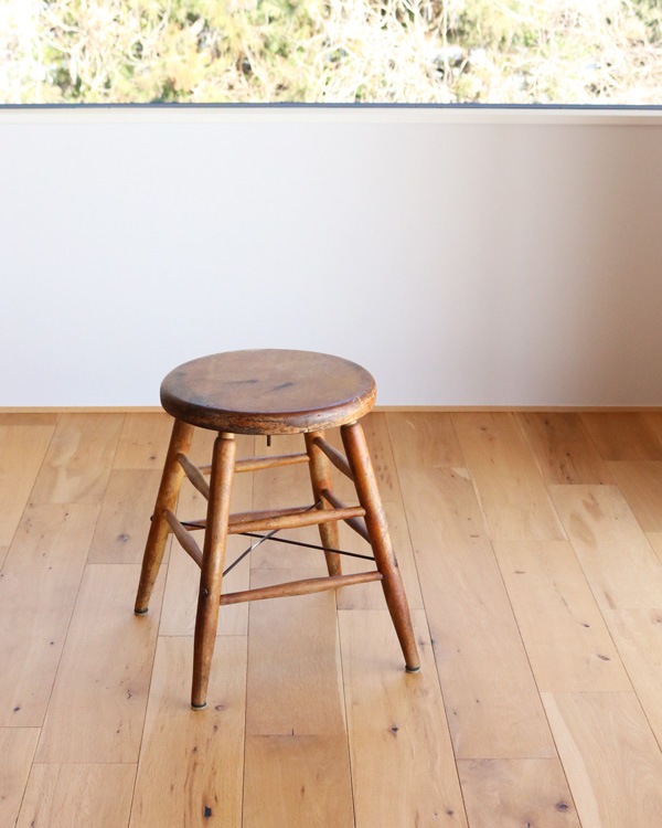 Wooden Work Stool ������������ġ���