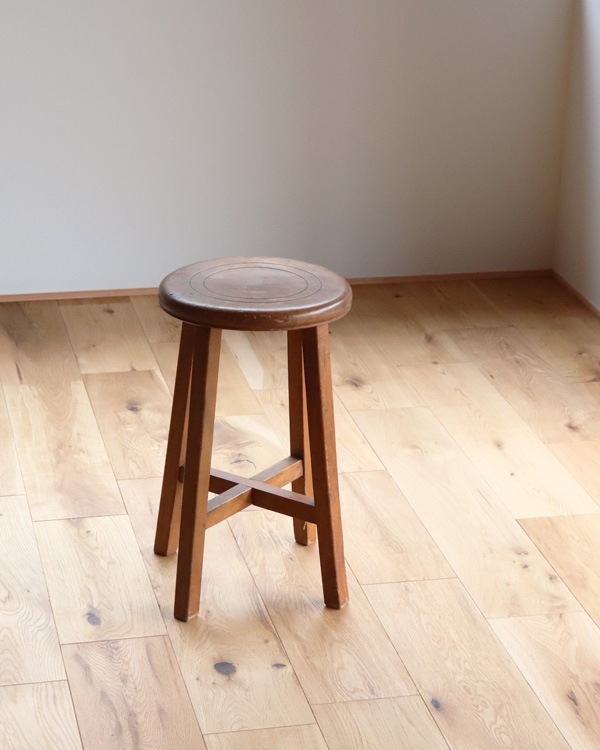 Wooden Round Stool RS-61�������饦��ɥ��ġ��� RS-61