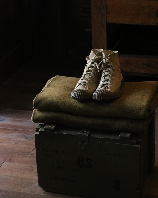 US ARMY ブランケット + ヌメ革製キャリア US ARMY ブランケット + ヌメ革製キャリア