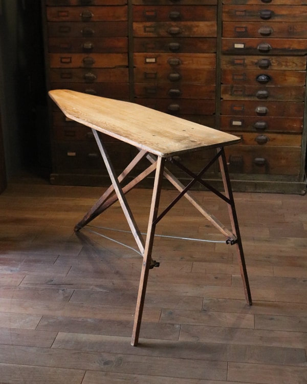 Ironing Board｜アイロン台
