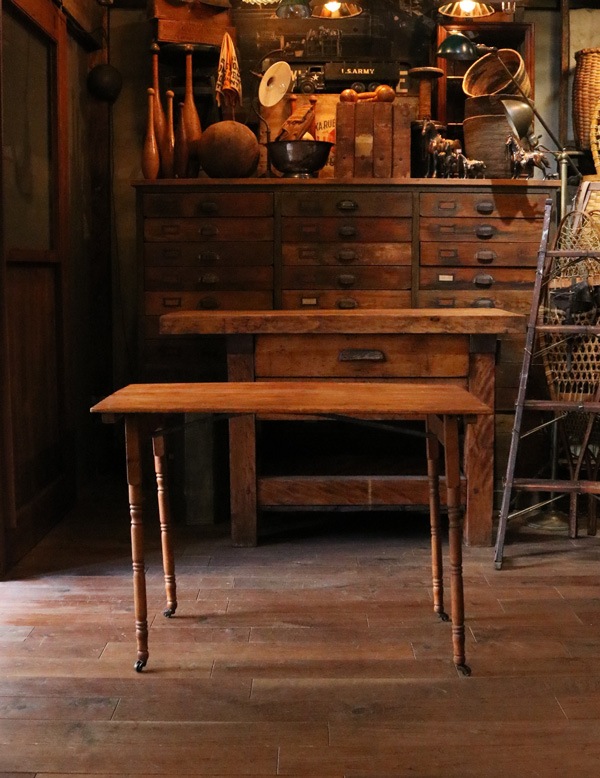 左右折りたたみ式ソーイングテーブル FoFolding Sewing Table A｜ソーイングテーブル A