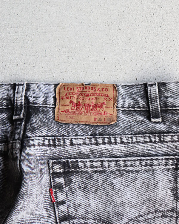 Vintage 90s Acid Wash LEVI'S 505 Black Jeans (W34xL28)