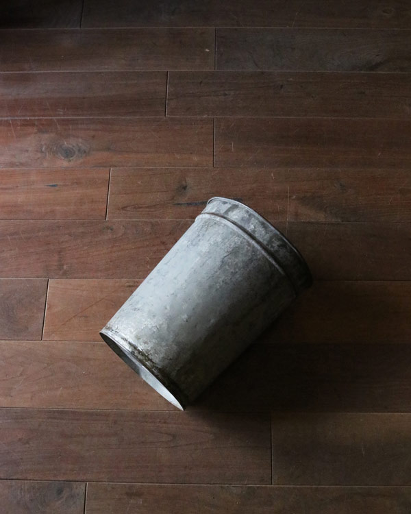 Galvanized Trush Can�å֥ꥭ�Υ���Ȣ
