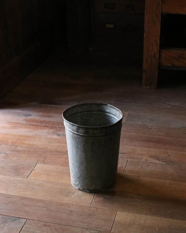 Galvanized Trush Can�å֥ꥭ�Υ���Ȣ