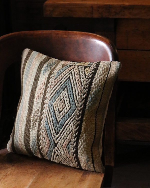 Old Kilim Cushion 40-F｜オールドキリムクッション 40-F