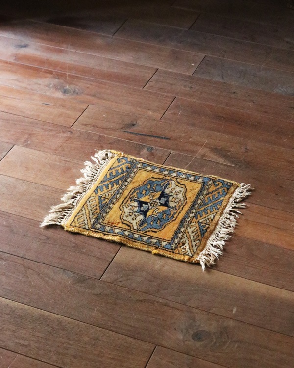 Tribal Rug Small D / トライバルラグ スモール D