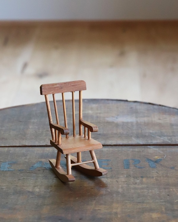 Miniature Rocking Doll Chair B�åߥ˥��奢���å��󥰥ɡ�������� B