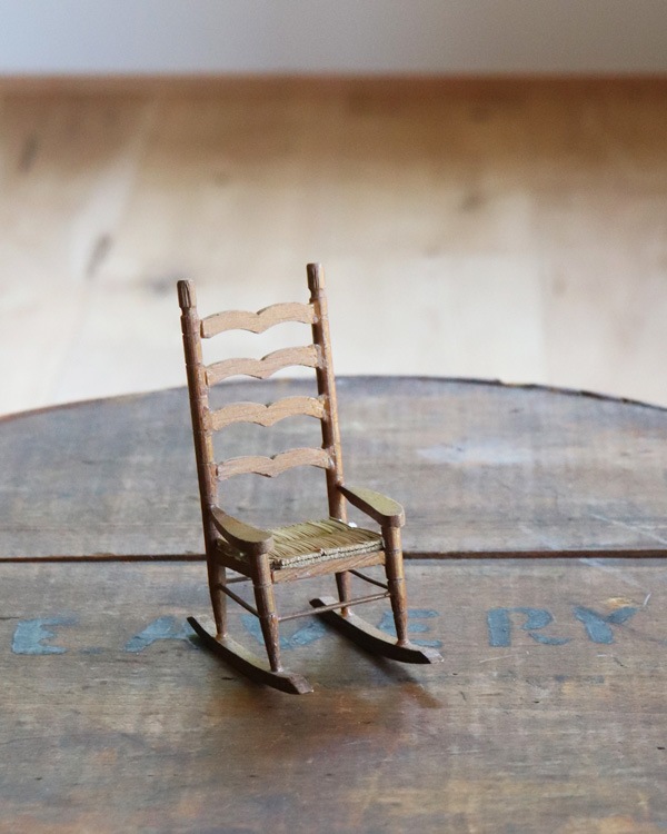 Miniature Rocking Doll Chair Cåߥ˥奢å󥰥ɡ C