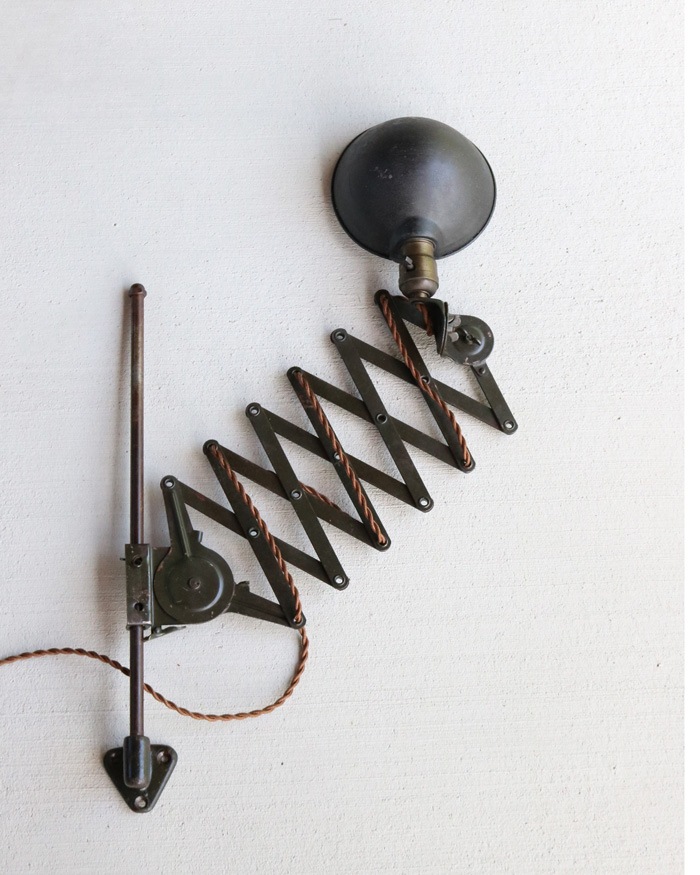 "Herald-Lite" Extensible Arm Task Lamp��"Herald-Lite" �������ƥ󥷥� ����������