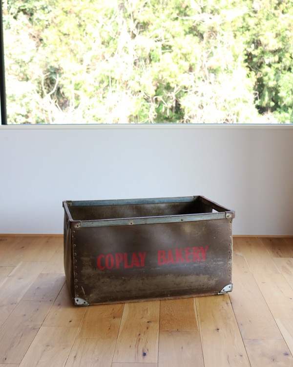 Kennett Fiber Utility Box (COPLAY BAKERY)�å��ͥå� �ե����С� �桼�ƥ���ƥ��ܥå����ʥ����ץ쥤 �١����꡼��