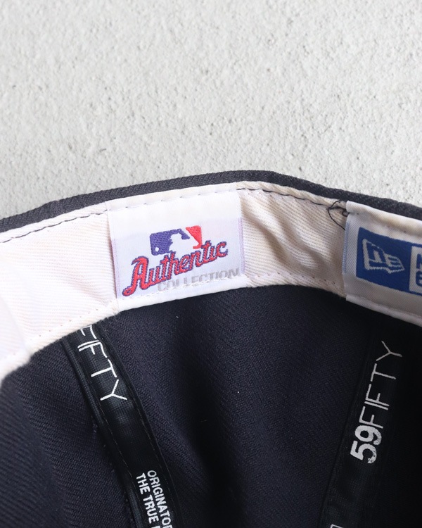 Vintage 90s Black Detroit NEW ERA B.B. Cap (7 1/8)