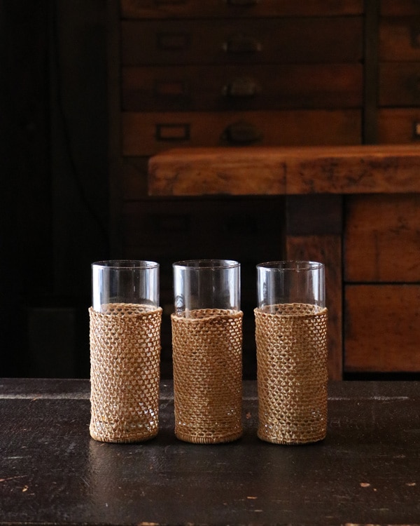 Glass covered with Rattan�å饿�󥫥С����饹