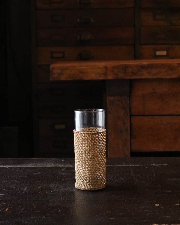 Glass covered with Rattan�å饿�󥫥С����饹