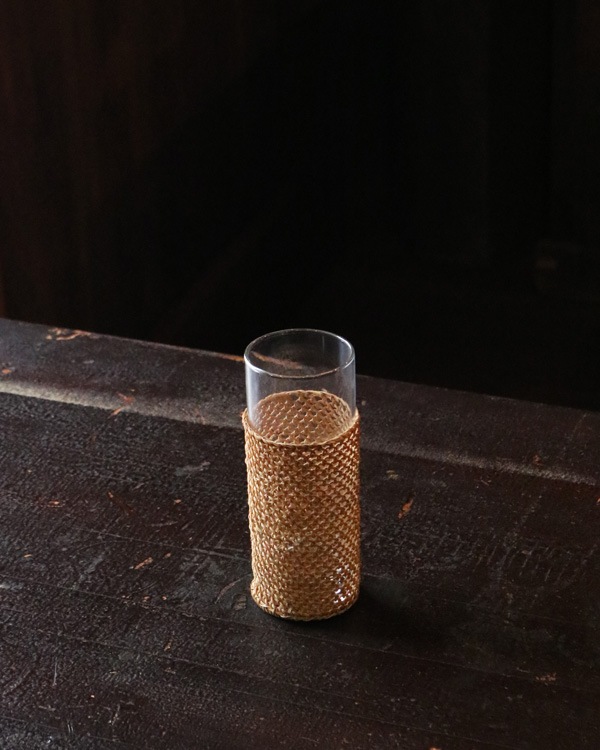 Glass covered with Rattan�å饿�󥫥С����饹