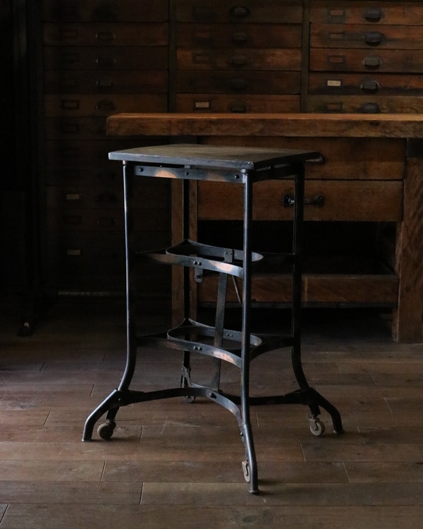 Typewriter Stand｜タイプライタースタンド
