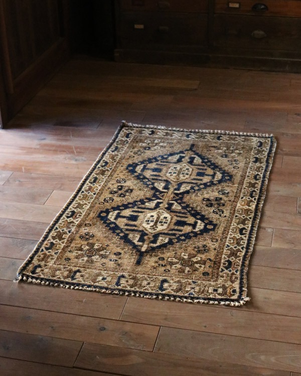 アンティーク　カシュガイ　トライバルラグ　絨毯 トライバルラグカシュガイラグ