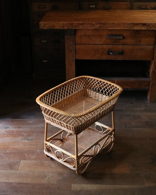 Rattan Stand Basket�å饿�� æ�ᤫ��������ɥ����� STB-16