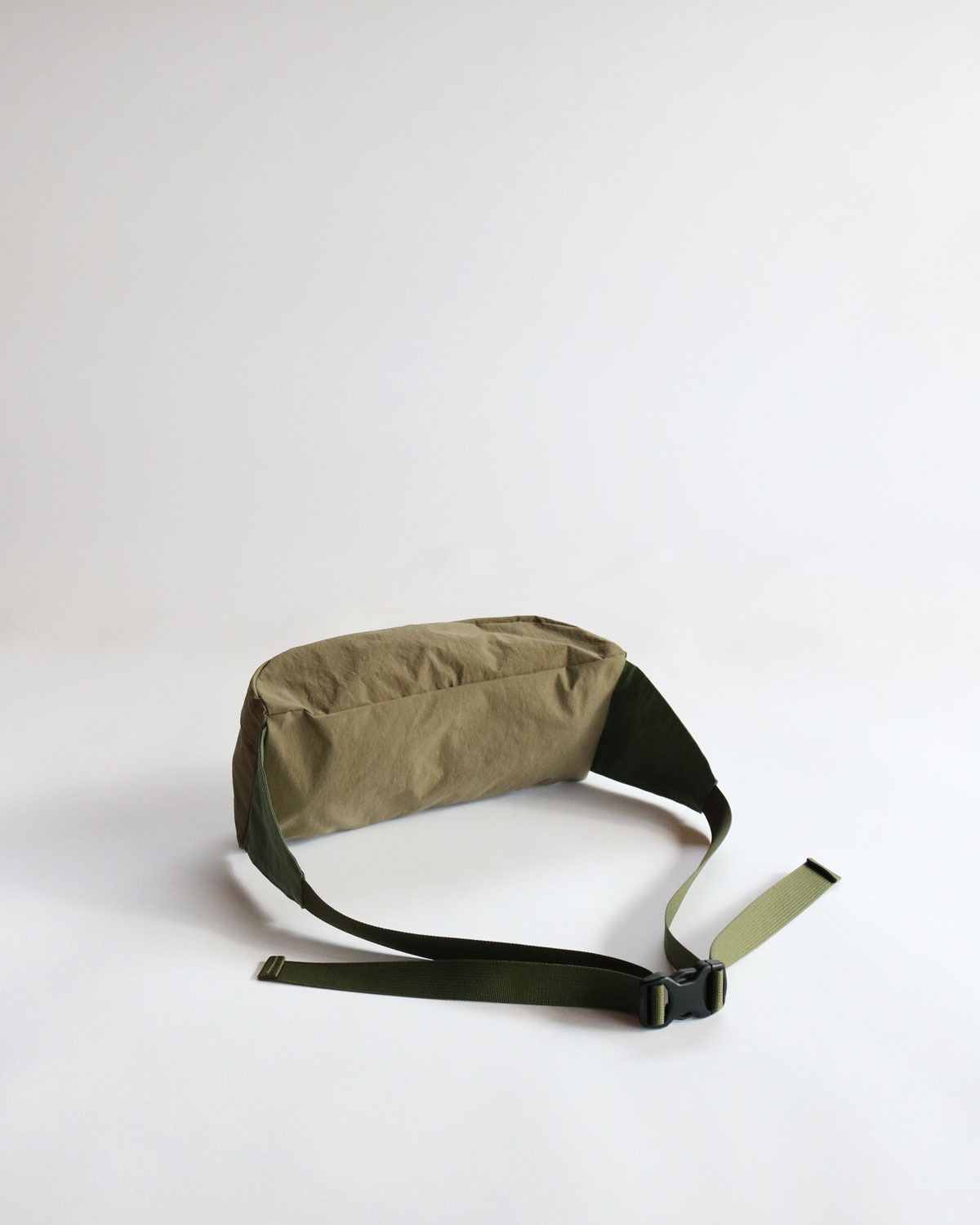 LABOR DAY �졼�С��ǥ���WAIST BAG �������ȥХå���KHAKI��