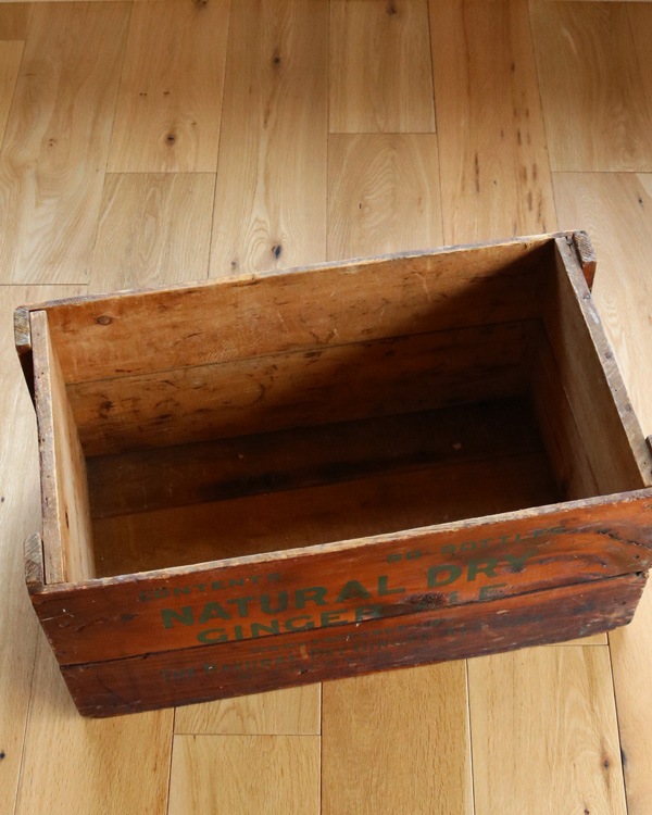 "NATURAL DRY GINGER ALE" Wood Box  "NATURAL DRY GINGER ALE" åɥܥå