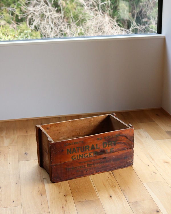 "NATURAL DRY GINGER ALE" Wood Box  "NATURAL DRY GINGER ALE" åɥܥå
