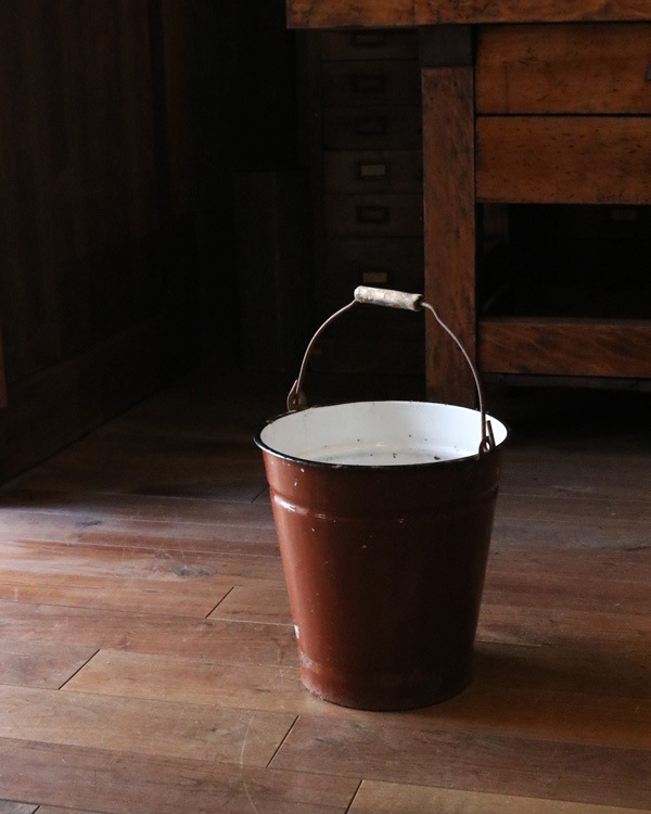 Enamel Brown Bucket�å��ʥ�����Х���