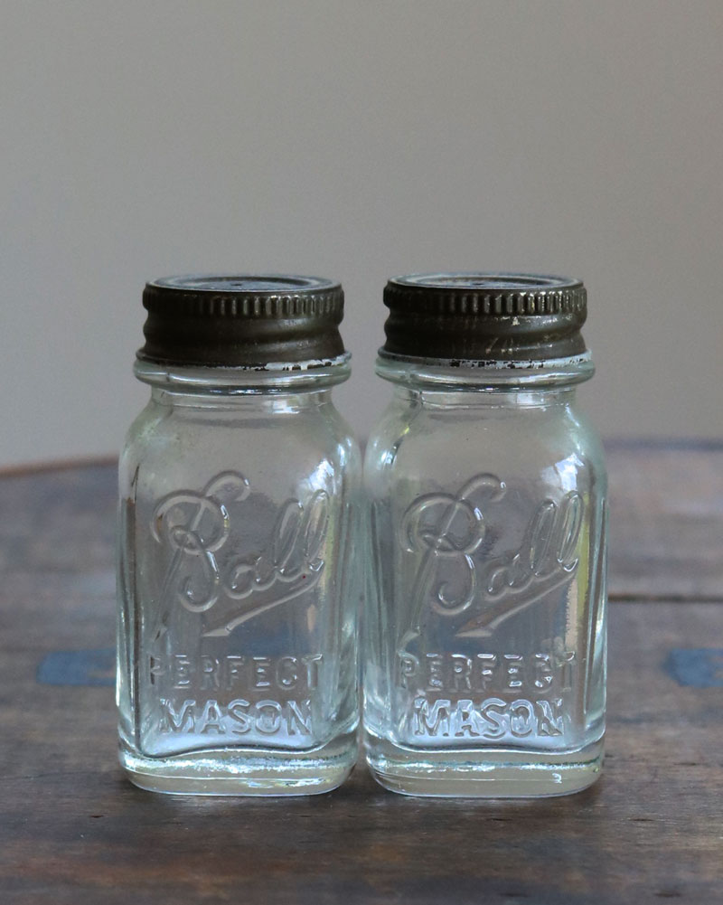 c.1930s “Ball” Salt & Pepper Shakers｜1930年代頃 “Ball” ソルト